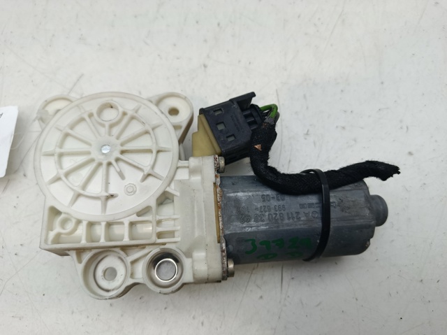 MERCEDES A2118203042 Motor del elevalunas de la puerta delantera derecha comprar Pamplona
