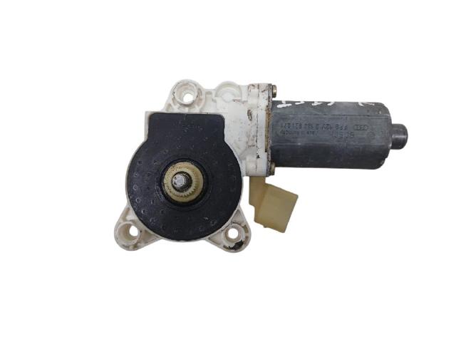 A2118203042 MERCEDES Motor del elevalunas de la puerta delantera derecha  en stock Córdoba