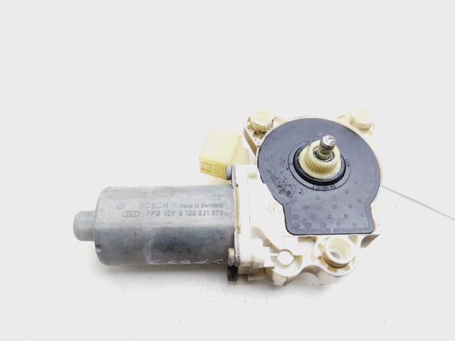 A2118203042 Motor del elevalunas de la puerta delantera derecha  en stock Granada