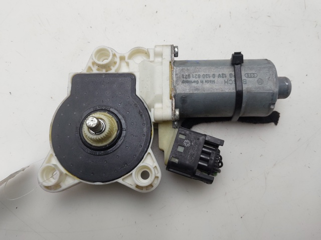 A2118203042 MERCEDES Motor del elevalunas de la puerta delantera derecha  comprar en Lleida