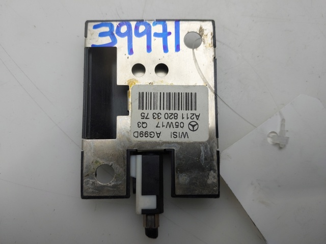 Antena de tiburón Mercedes E  (2003-2009)