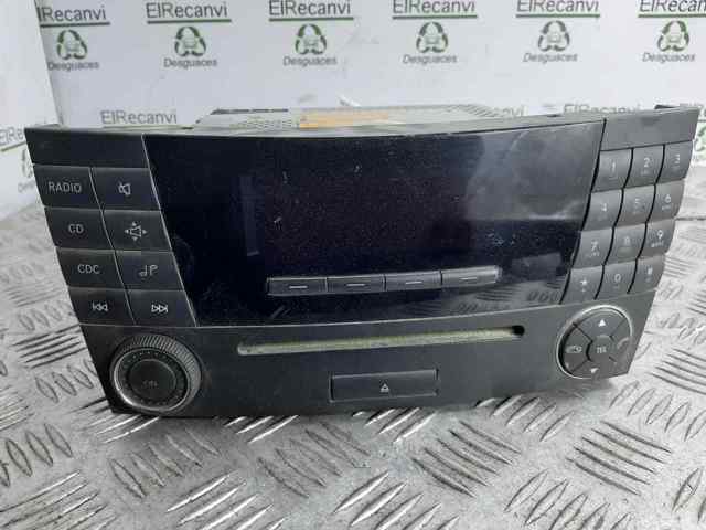 A2118209889 Radio AM/FM  disponible Utrera