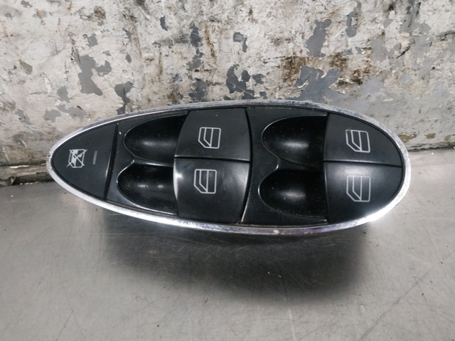 MERCEDES A2118213679 Unidad de control de elevalunas delantera izquierda  comprar en Ponferrada