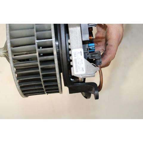 A2118300908 Motor del ventilador del calefactor  disponible Utrera