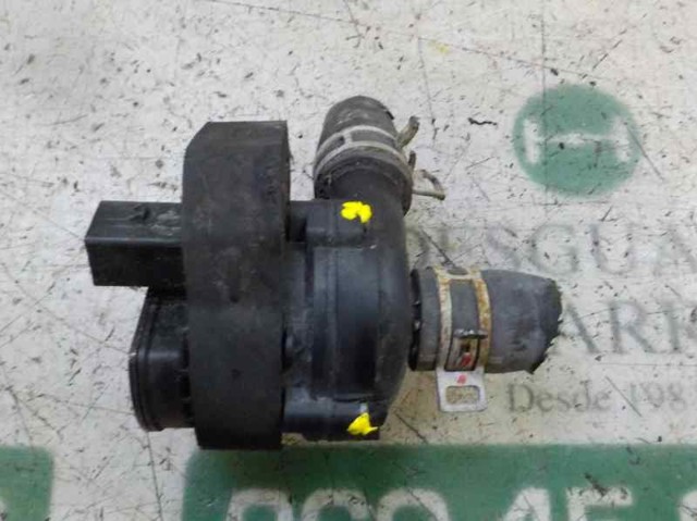 A2118350264 MERCEDES Bomba de agua eléctrica auxiliar  disponible Alicante