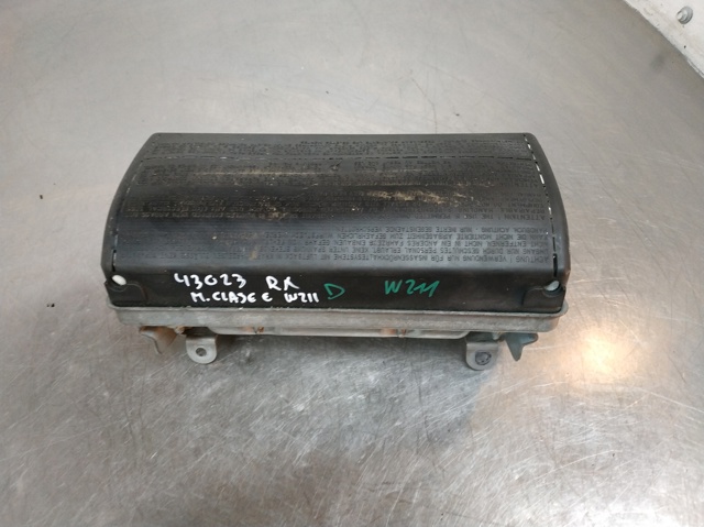 A2118603305 Mercedes
