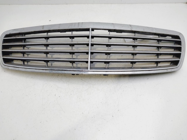 Panal de radiador Mercedes E  sedán comprar en España