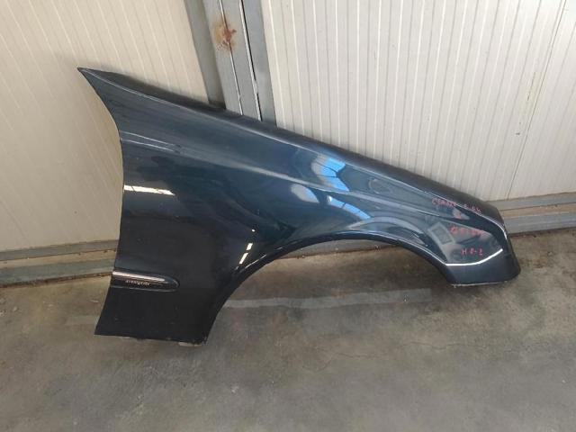 MERCEDES A2118801418 Aleta delantera derecha  comprar en Ponferrada