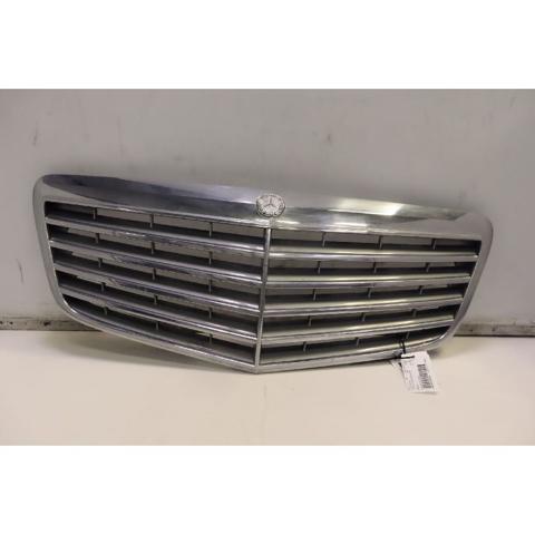 Rejilla frontal A21188017839040 MERCEDES