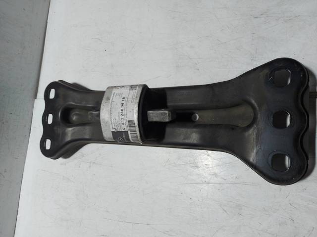 A2122400418 MERCEDES Taco de caja de cambios  en stock Huelva