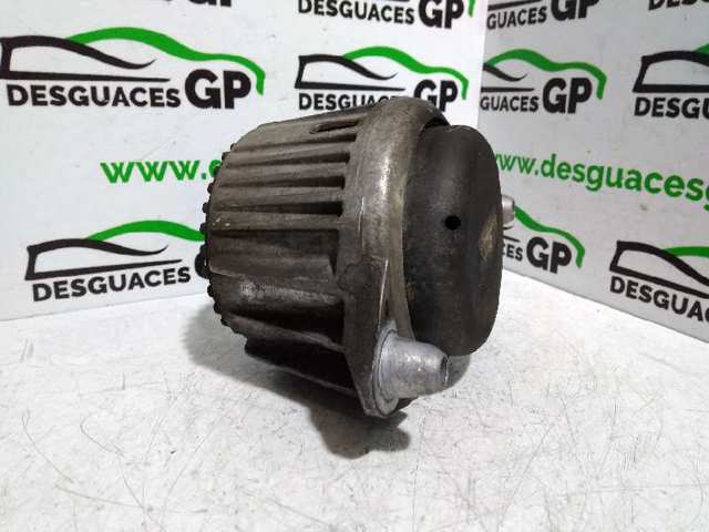 A2122404117 Soporte izquierdo del motor  en stock Sabadell