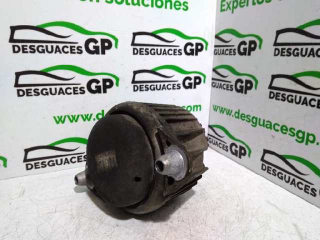 A2122404117 MERCEDES Soporte izquierdo del motor  en stock Huelva