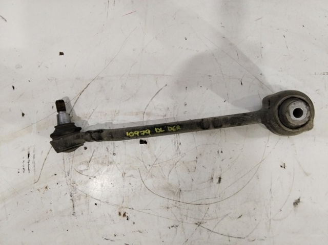 Brazo superior izquierdo/derecho de suspensión delantera A2123301911 MERCEDES