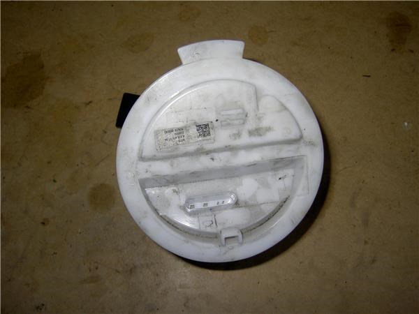 MERCEDES A2124700194 Bomba de gasolina  en stock Terrassa