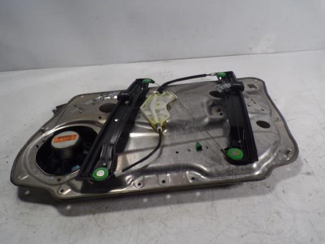 A2127201579 MERCEDES Mecanismo de elevalunas delantero izquierdo  en stock Córdoba