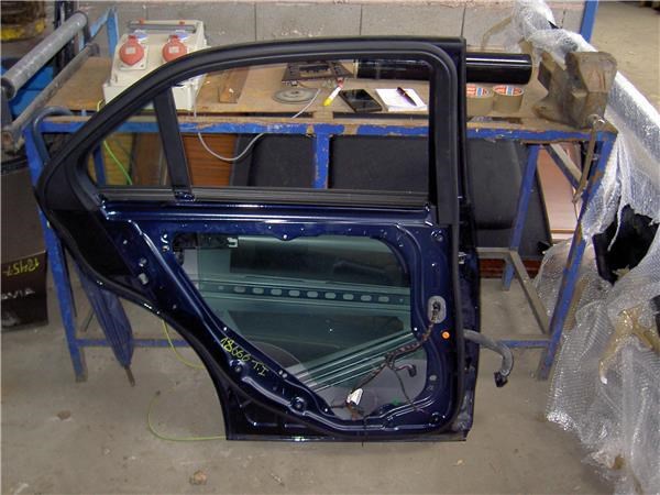 MERCEDES A2127300105 Puerta trasera izquierda comprar Barcelona