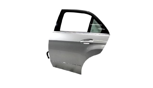 A2127300105 MERCEDES Puerta trasera izquierda  comprar en Jaén