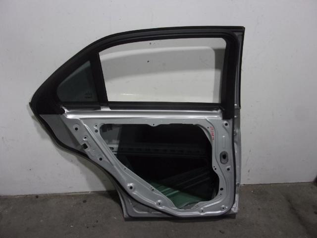 A2127300105 Puerta trasera izquierda  disponible Burgos