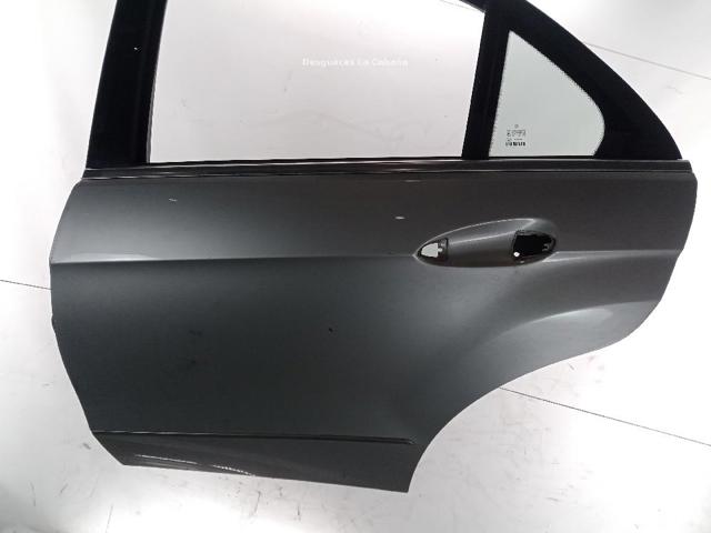 A2127300105 Puerta trasera izquierda  disponible Utrera