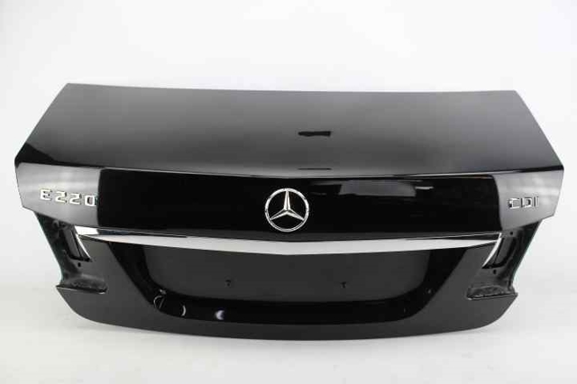 Tapa maletero Mercedes E  (W212)