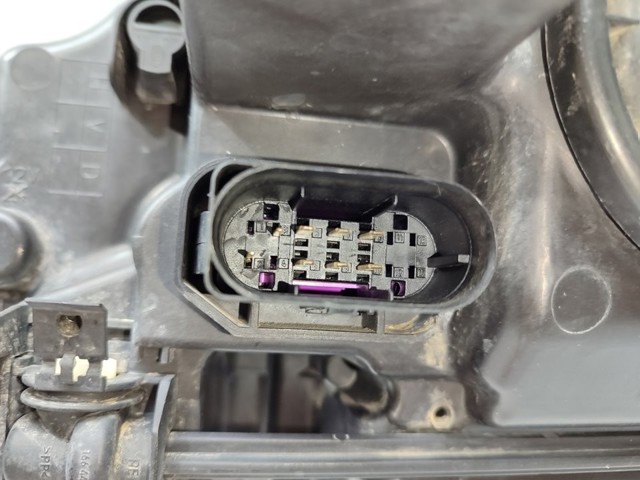Faro delantero derecho A2128208261 MERCEDES
