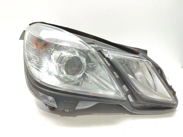 Faro derecho A2128208261 Mercedes