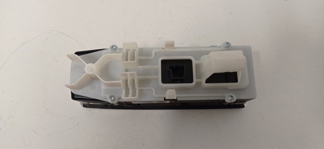 A2128208310 MERCEDES Interruptor de elevalunas delantera izquierda  en stock Huelva