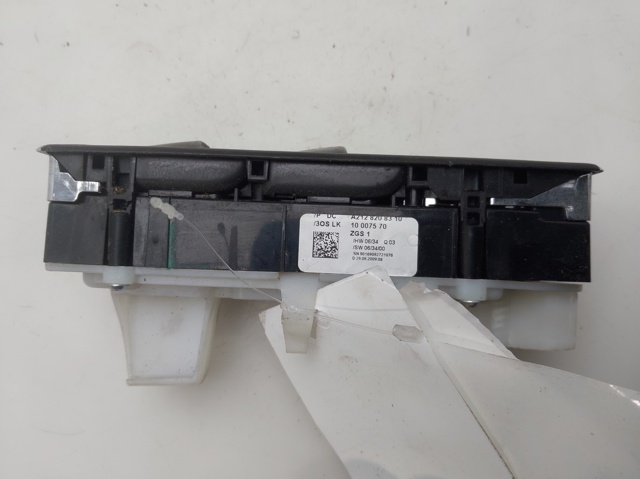 A2128208310 MERCEDES Interruptor de elevalunas delantera izquierda  en stock Córdoba