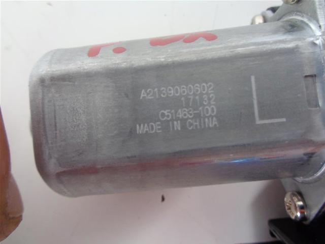 A2139060602 Motor del elevalunas de la puerta trasera derecha comprar Almería