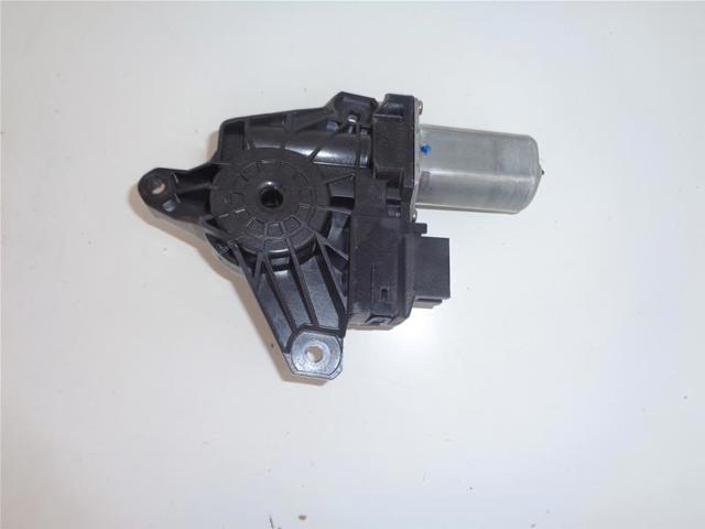 A2139060602 MERCEDES Motor del elevalunas de la puerta trasera derecha  comprar en Jaén
