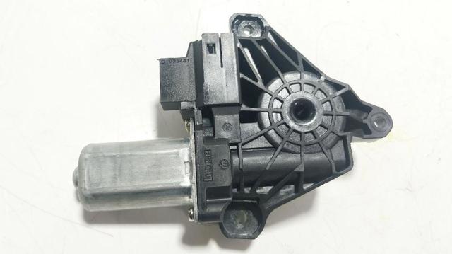A2139060602 MERCEDES Motor del elevalunas de la puerta trasera derecha  disponible Alicante