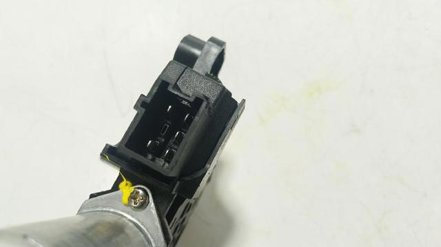 A2139060602 Motor del elevalunas de la puerta trasera derecha comprar Almería