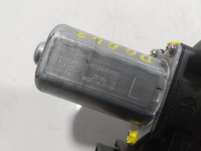 A2139060602 Motor del elevalunas de la puerta trasera derecha  en stock Sabadell