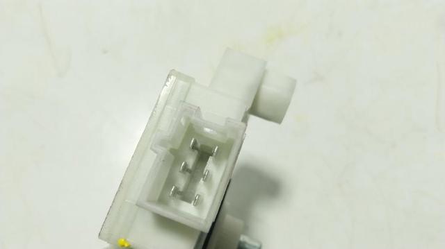 A2139069501 MERCEDES Motor del elevalunas de la puerta delantera derecha  en stock Gandía