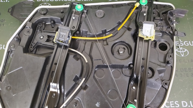 MERCEDES A2139069901 Motor del elevalunas de la puerta delantera izquierda  disponible Valladolid