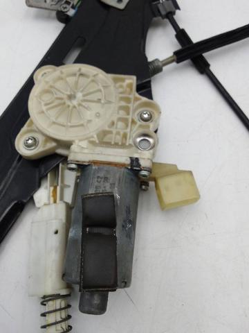 A2198200642 Motor del elevalunas de la puerta delantera derecha  disponible Burgos