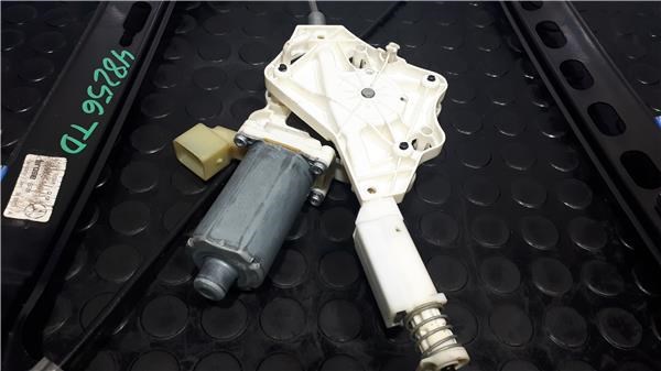 A2198200642 Motor del elevalunas de la puerta delantera derecha  comprar en Zaragoza
