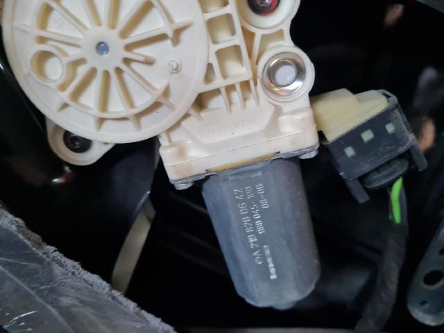 A2198200642 MERCEDES Motor del elevalunas de la puerta delantera derecha  comprar en Lleida