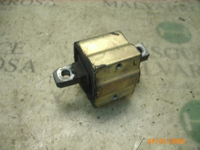 A2202400218 Soporte de transmisión (soporte de caja de cambios)  disponible Utrera