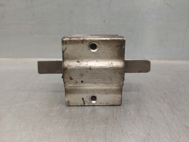 A2202400218 MERCEDES Taco de caja de cambios  en stock Gandía