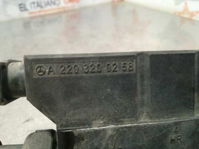 A2203200258 Bloque de válvulas de suspensión regulable  disponible Utrera