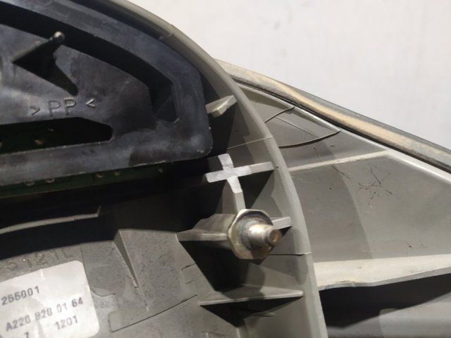 MERCEDES A2208200164 Piloto trasero izquierdo  en stock Salamanca