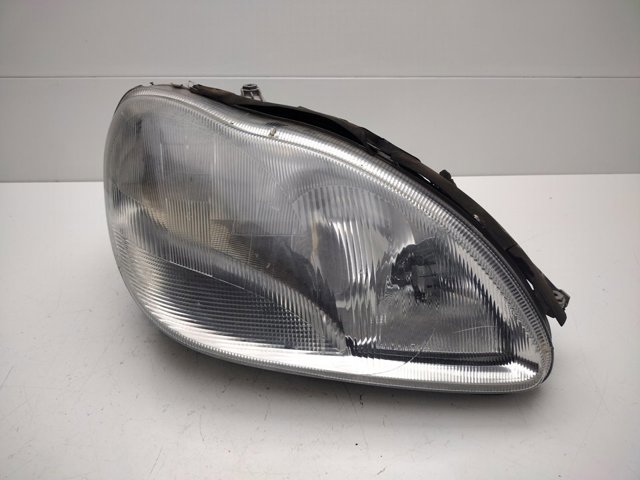 A2208200861 MERCEDES Faro derecho  disponible Ourense