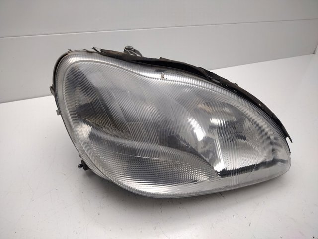 MERCEDES A2208200861 Faro derecho  disponible Lugo
