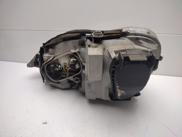 MERCEDES A2208200861 Faro derecho  en stock Valencia