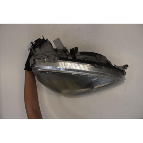 A2208200861 MERCEDES Faro derecho  en stock Gandía