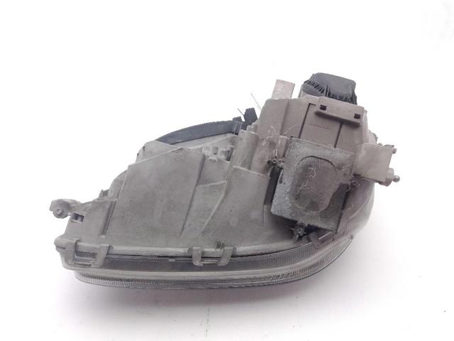 MERCEDES A2208200861 Faro derecho  en stock Valencia