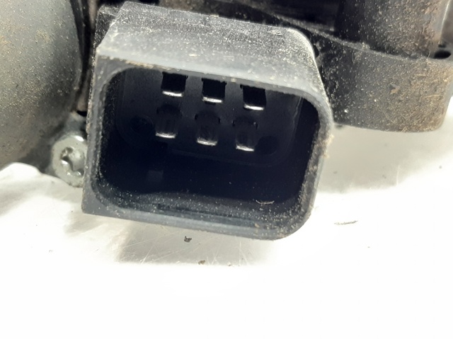 A2208204542 Motor del elevalunas de la puerta delantera izquierda  disponible Burgos