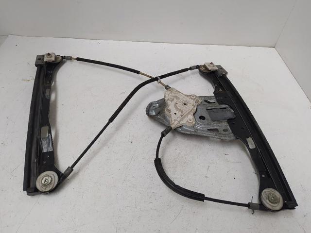 A2208204542 Motor del elevalunas de la puerta delantera izquierda  comprar en Zaragoza