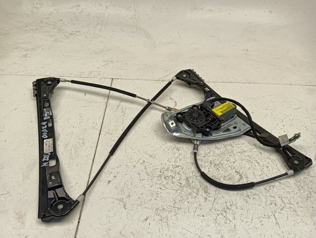 A2208204642 MERCEDES Motor del elevalunas de la puerta delantera derecha  comprar en Jaén